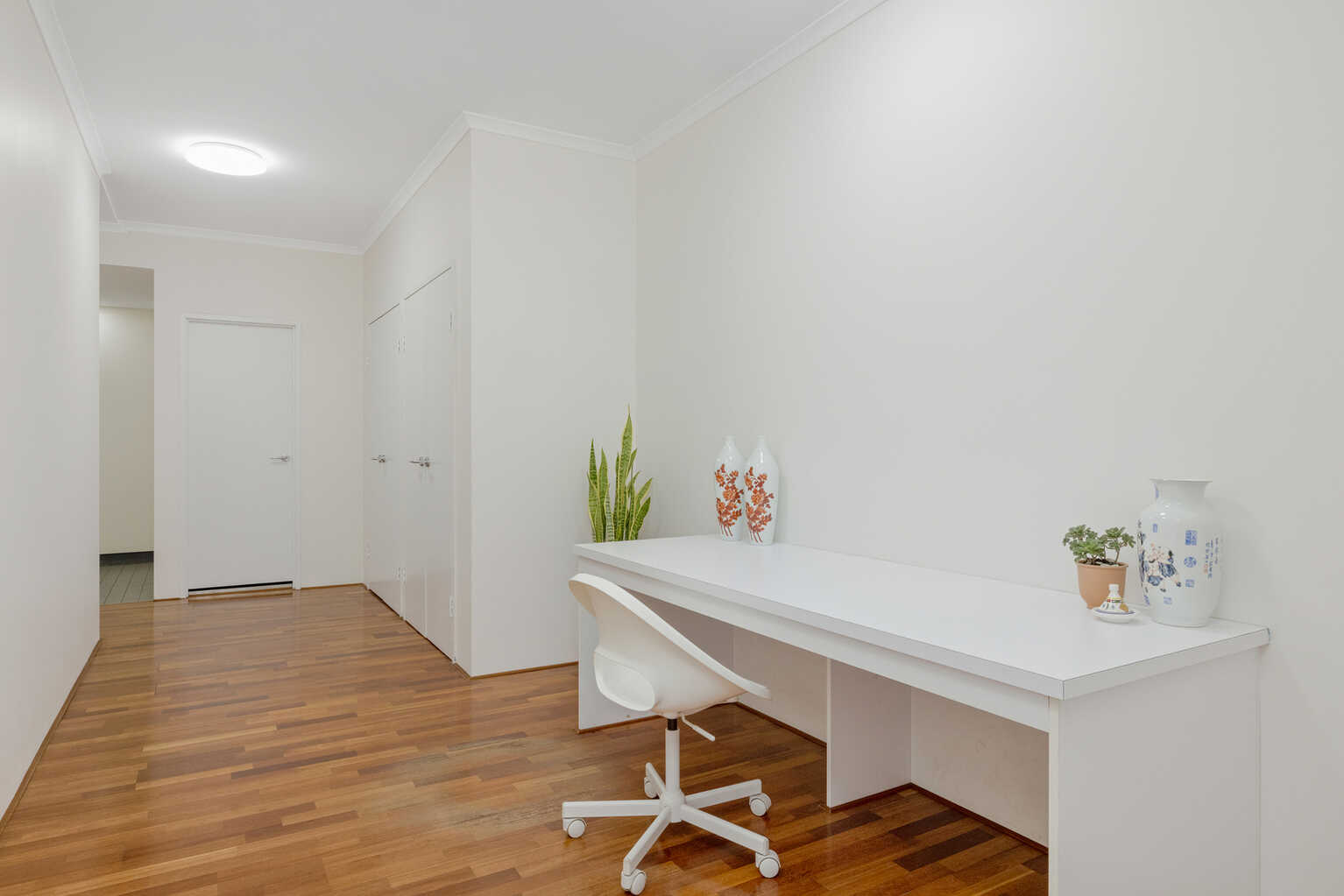 8/4 Grandstand Parade Zetland 8/4 Grandstand Parade Zetland