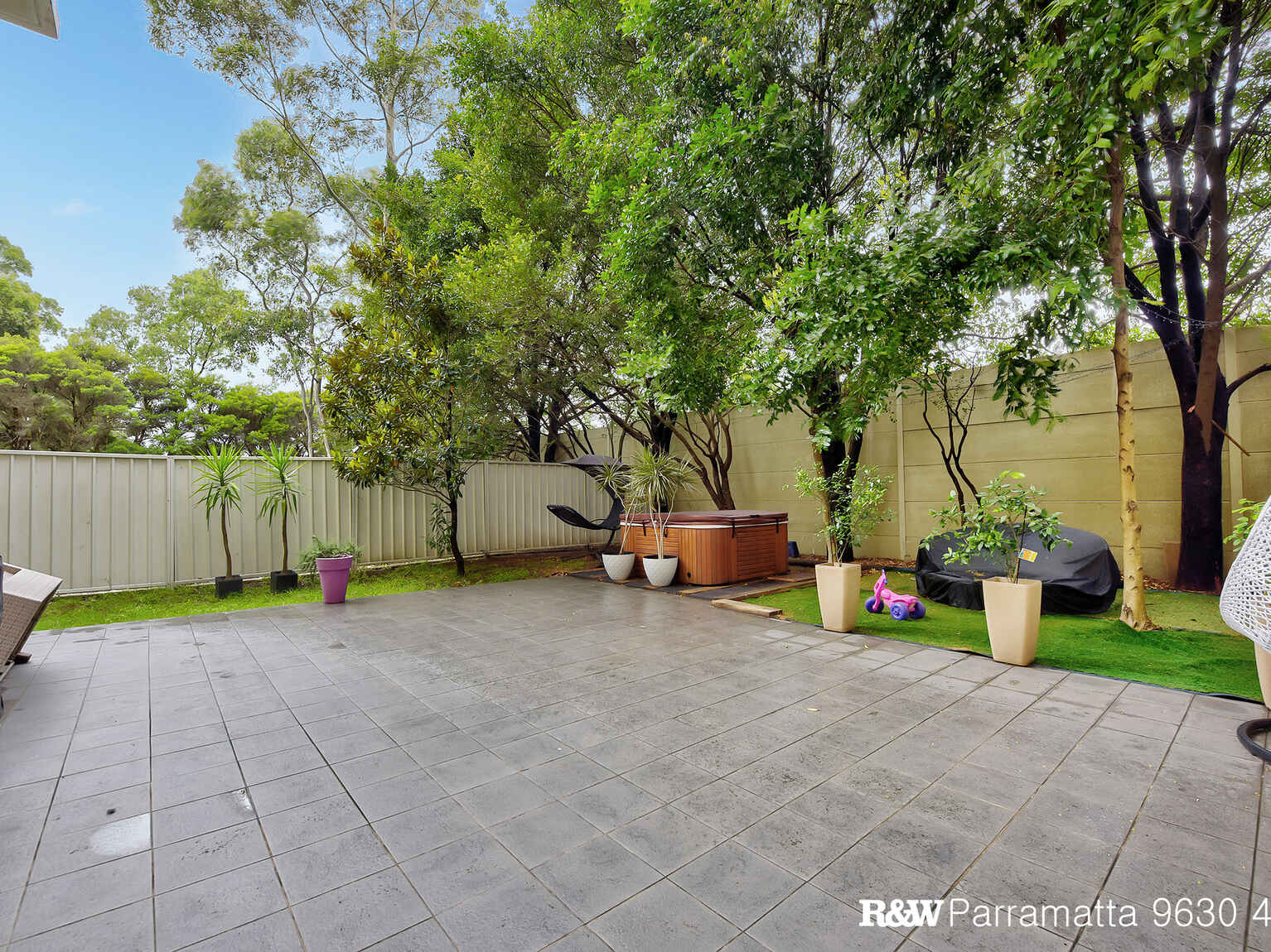 2/12-14 Benedict Court Holroyd