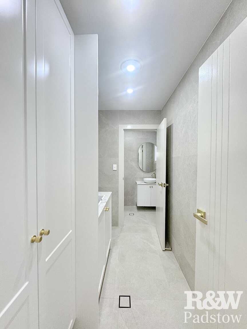 2A Wilberforce Road Revesby