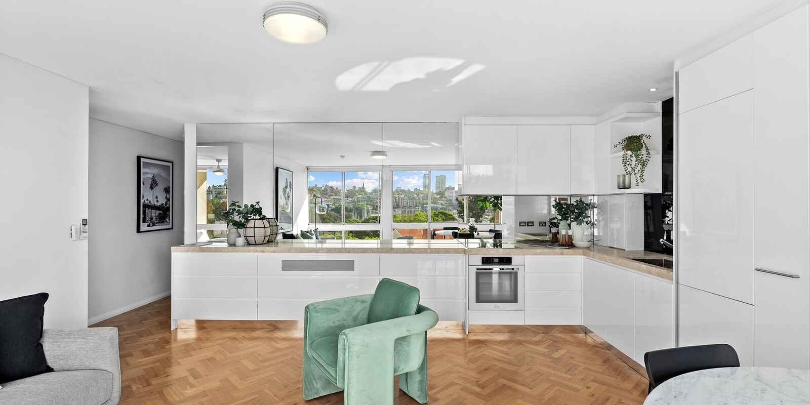 33/41-49 Roslyn Gardens Elizabeth Bay