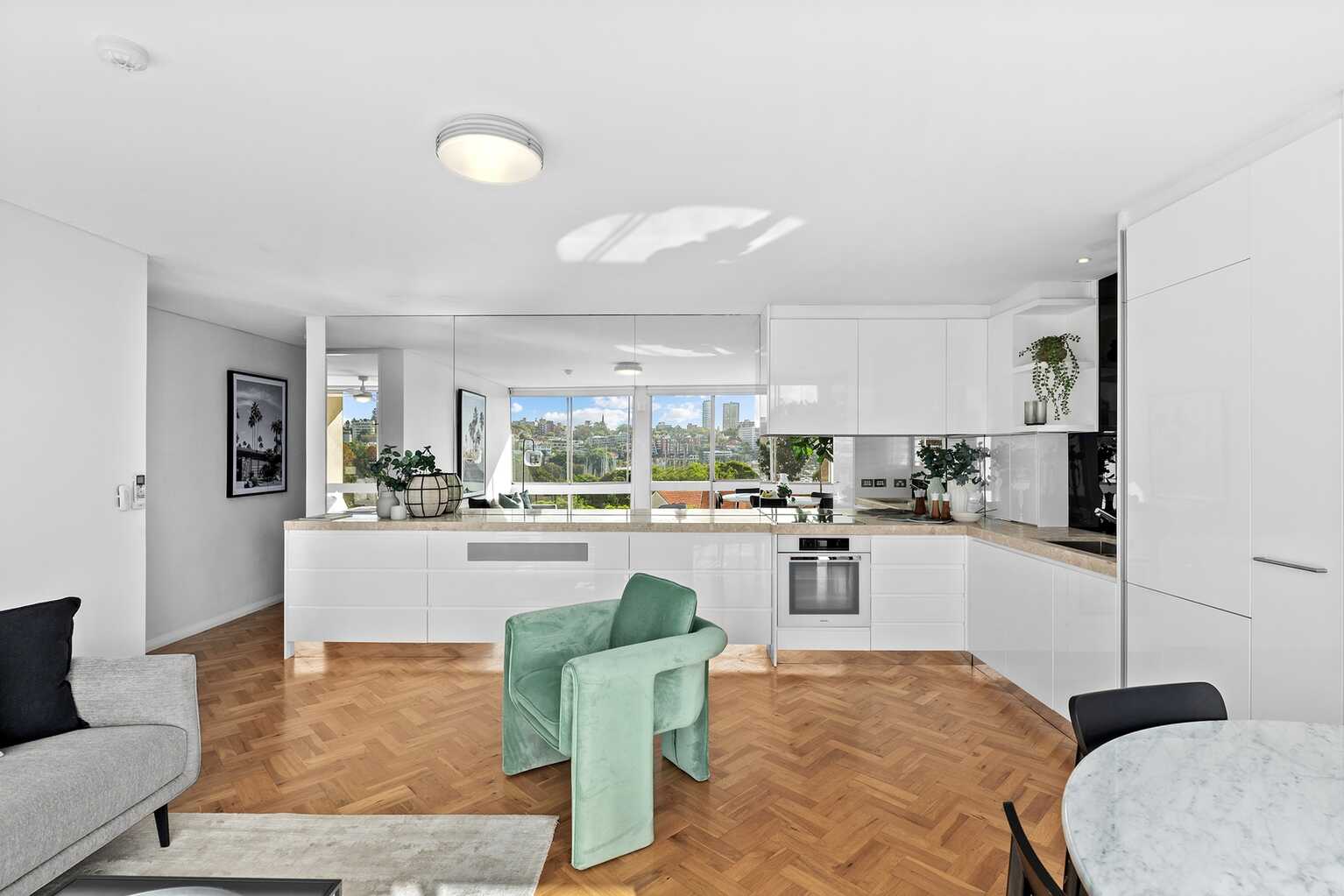 33/41-49 Roslyn Gardens Elizabeth Bay