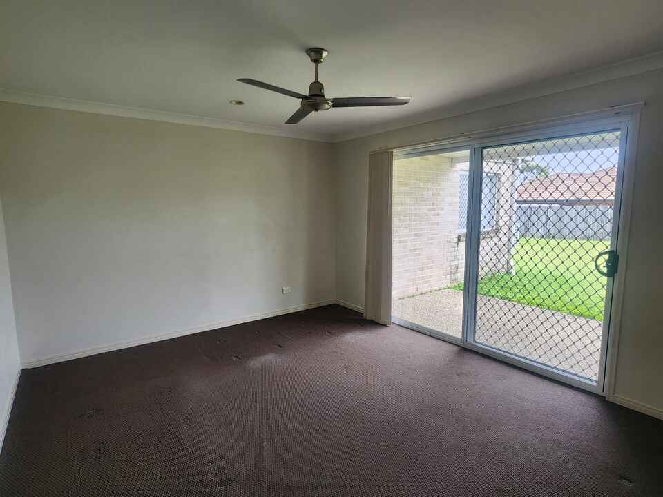 33 Coach Road W Morayfield
