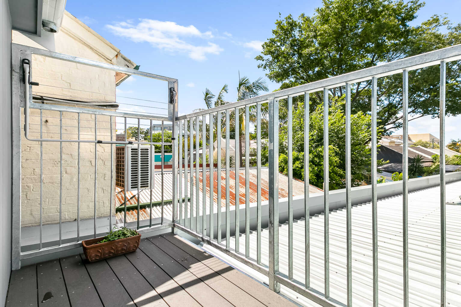44 ENMORE ROAD Newtown 44 ENMORE ROAD Newtown