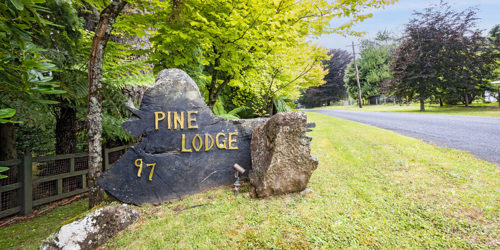 95-97 Mount Irvine Road Mount Wilson 95-97 Mount Irvine Road Mount Wilson
