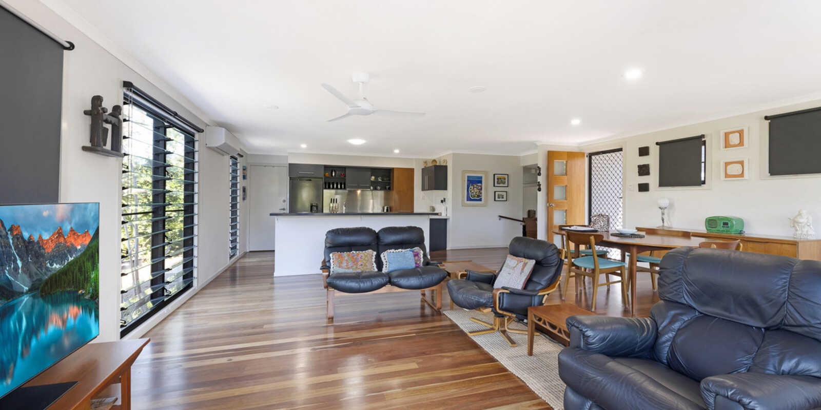54 Palm View Drive Moore Park Beach 54 Palm View Drive Moore Park Beach