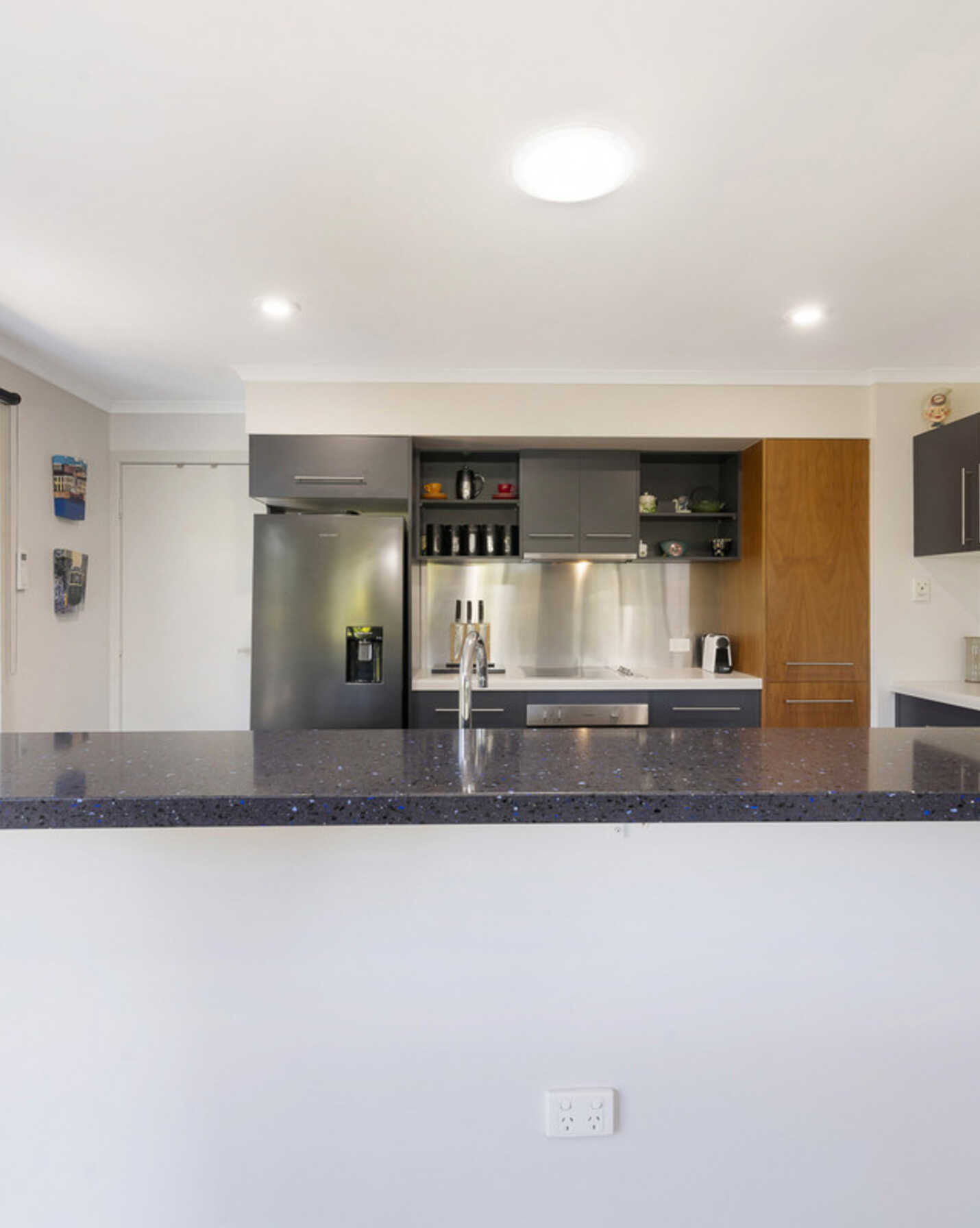 54 Palm View Drive Moore Park Beach, Beach - Thumbnail 6