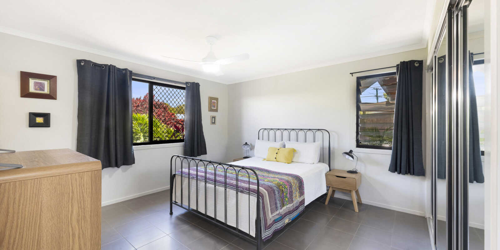 54 Palm View Drive Moore Park Beach 54 Palm View Drive Moore Park Beach