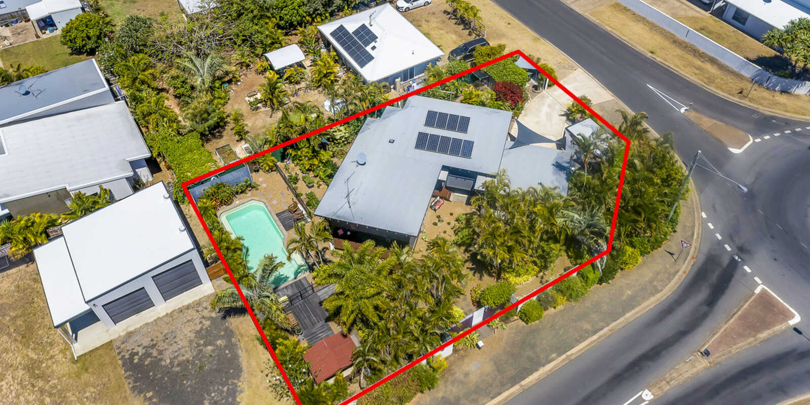 54 Palm View Drive Moore Park Beach 54 Palm View Drive Moore Park Beach