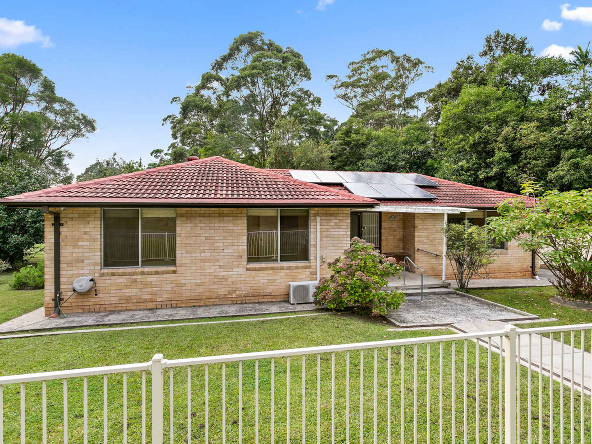 25 Benjamin Road Mount Kembla