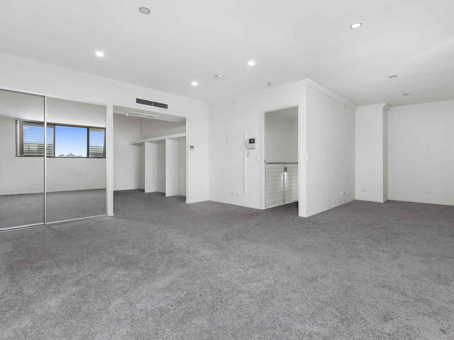 50/4-10 Benedict Court Holroyd