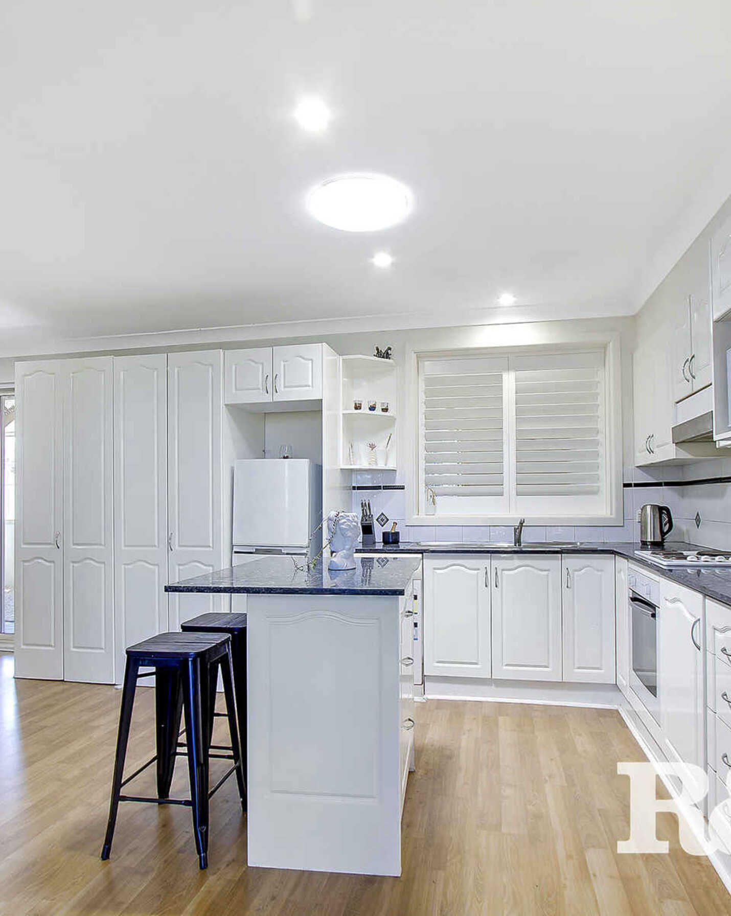 31 McCartney Crescent St Clair, Clair - Thumbnail 2