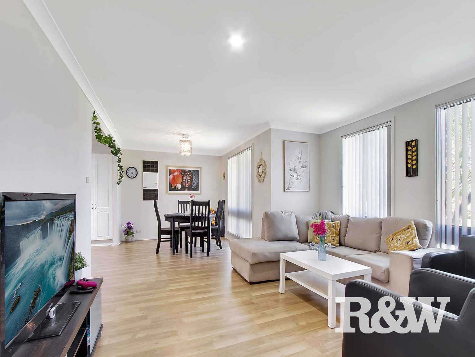 31 McCartney Crescent St Clair 31 McCartney Crescent St Clair