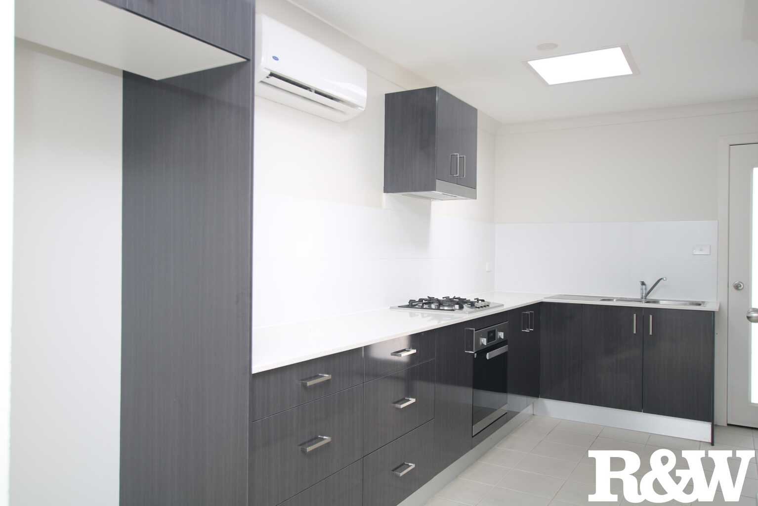 10A Dale Grove Hebersham