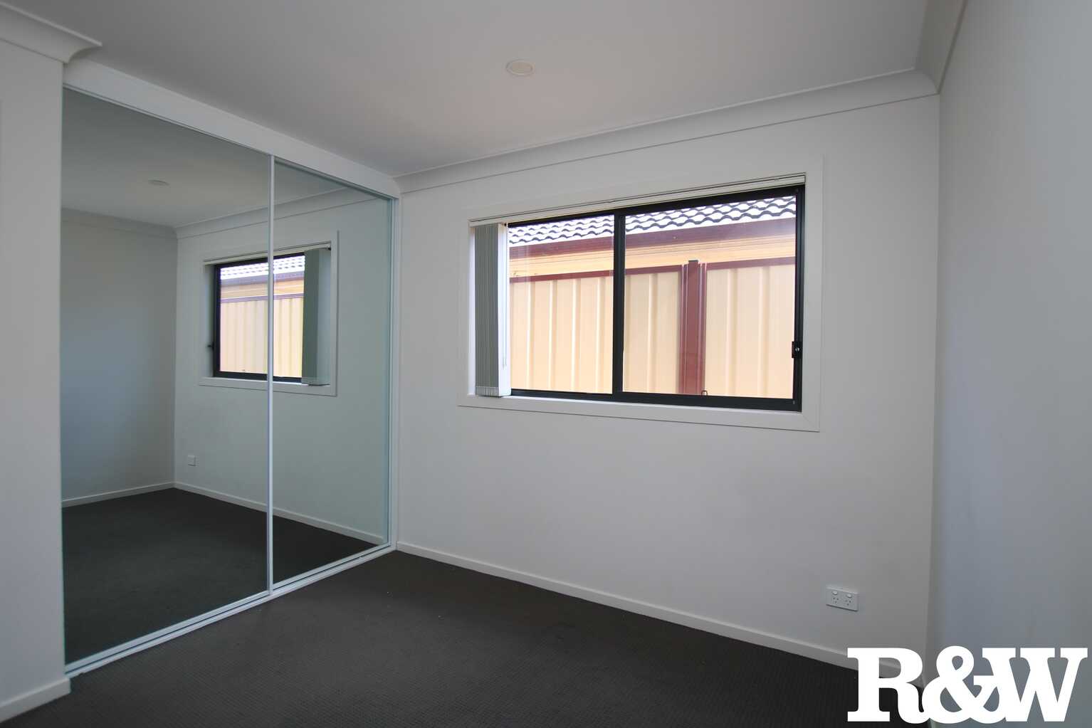 10A Dale Grove Hebersham