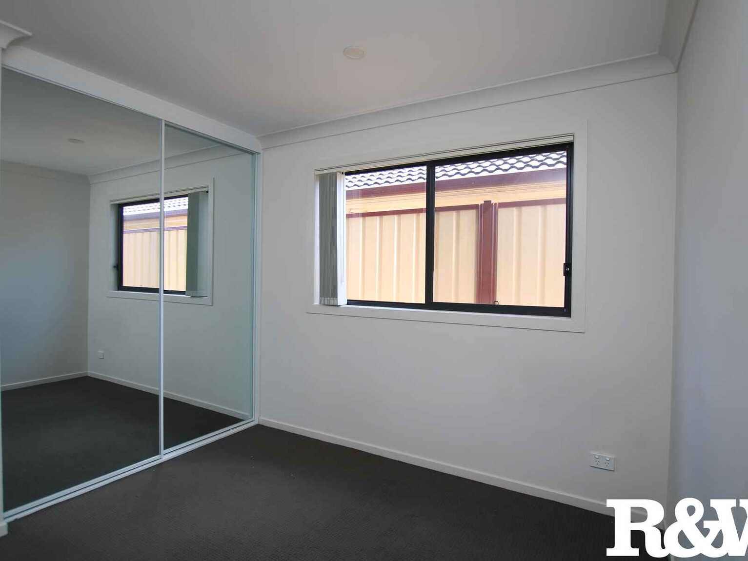 10A Dale Grove Hebersham