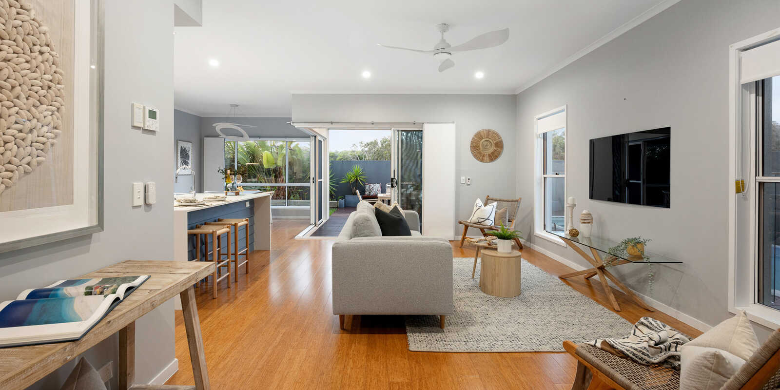 5 Kings Bay Street Yaroomba 5 Kings Bay Street Yaroomba