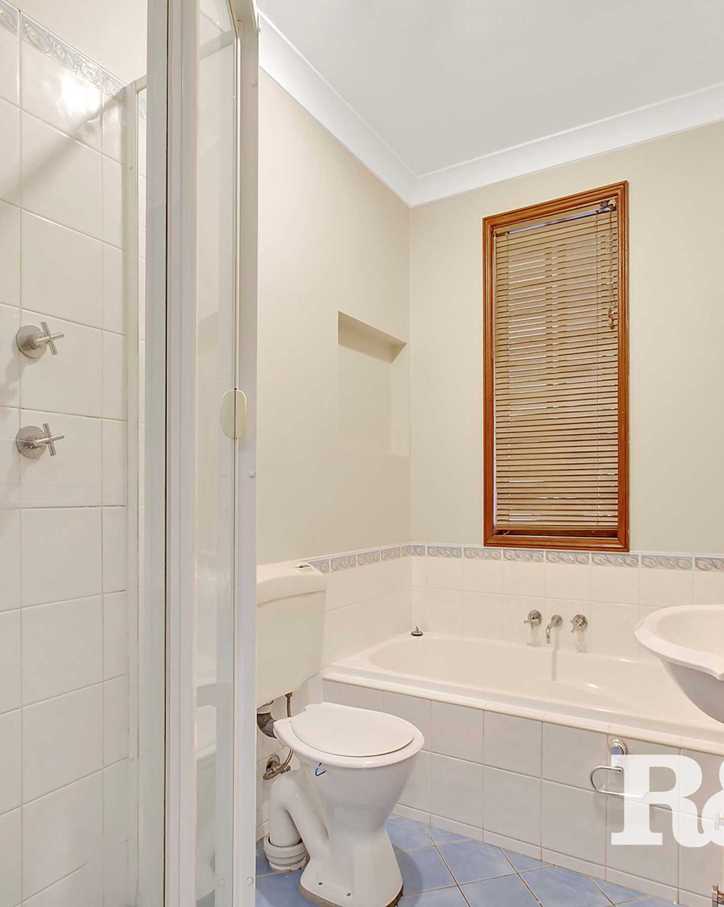 13 Keesing Crescent Blackett, Blackett - Thumbnail 6
