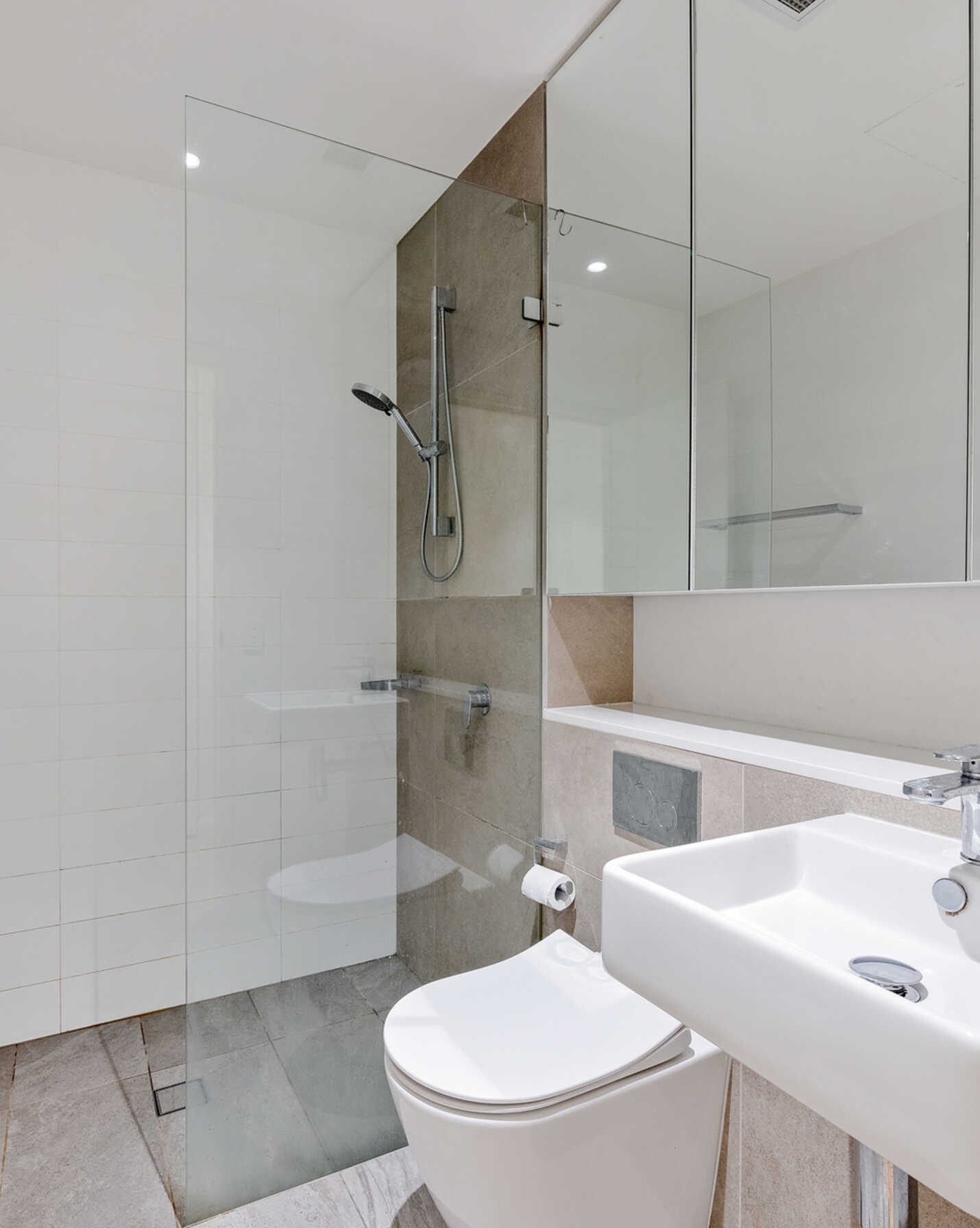 602/9 Albany Street St Leonards, St Leonards - Thumbnail 4