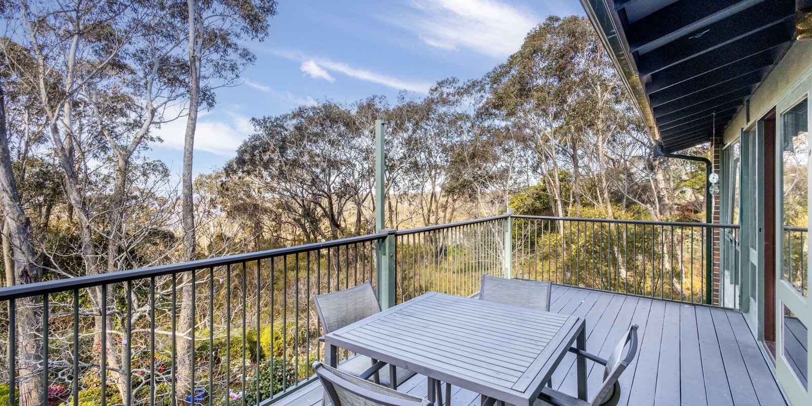 18 Days Crescent Blackheath 18 Days Crescent Blackheath