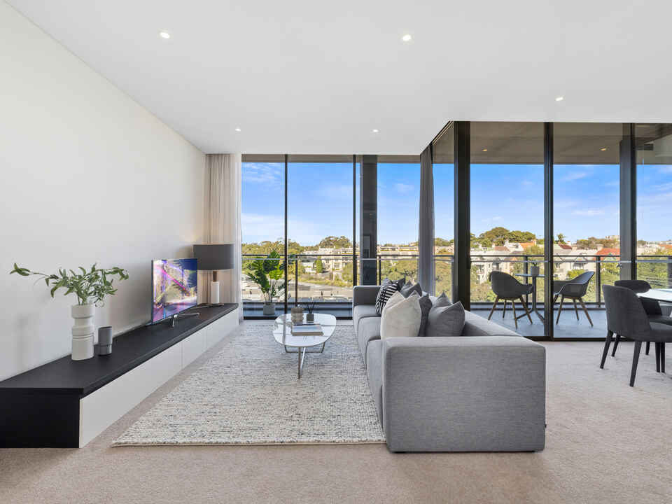 803/17 Grattan Close Forest Lodge