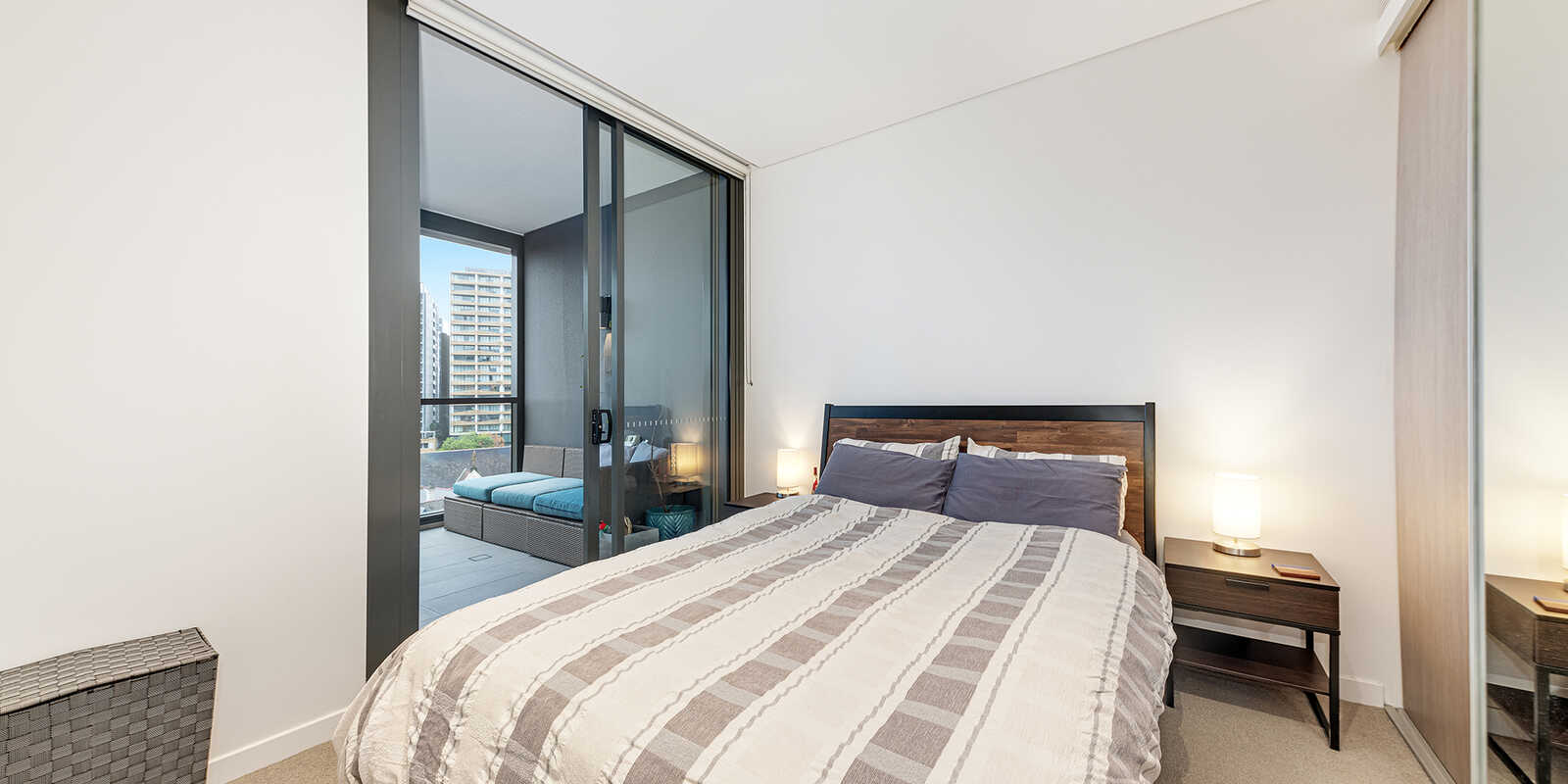 916/225 Pacific Highway North Sydney 916/225 Pacific Highway North Sydney