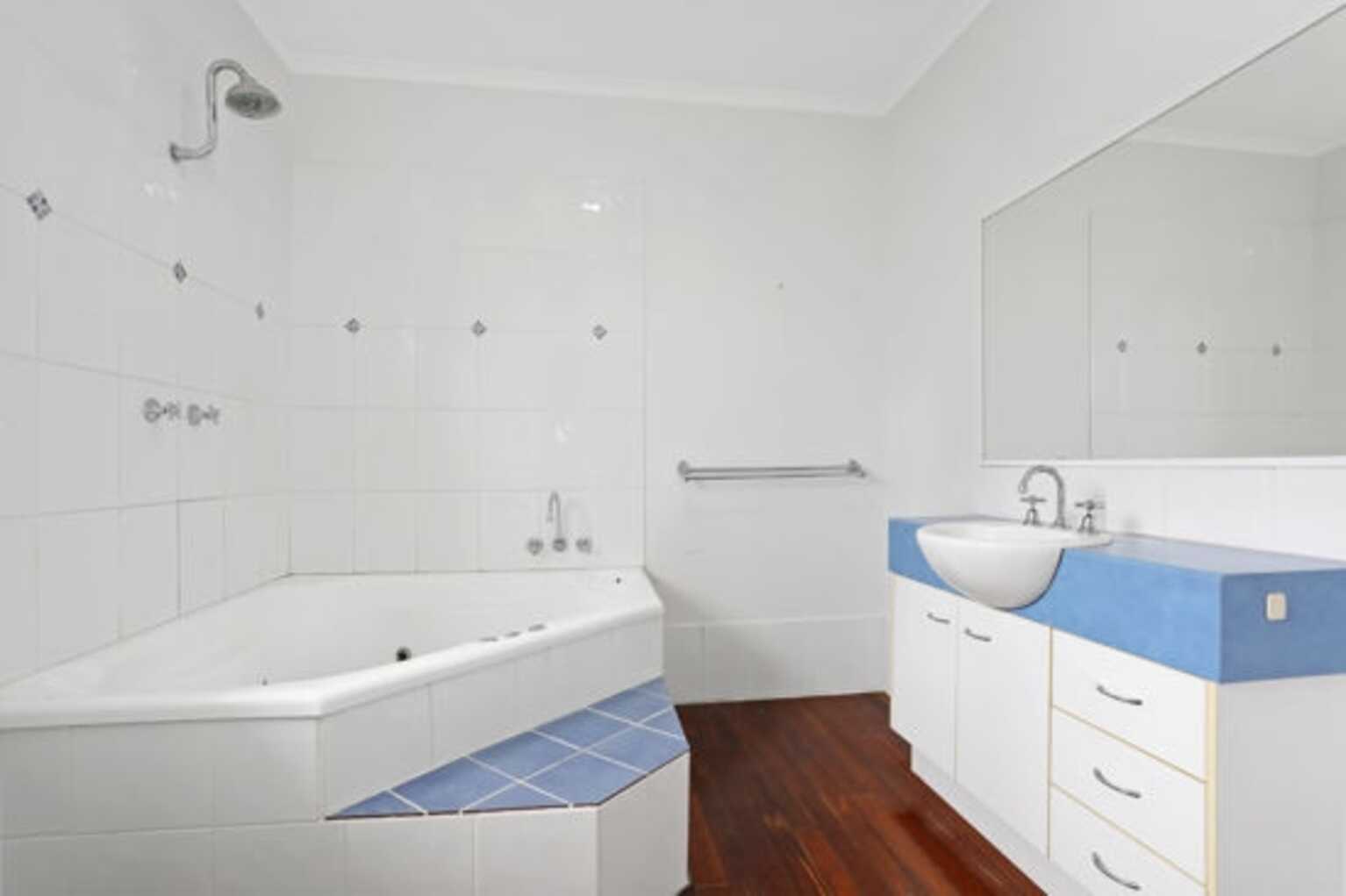 21 Bonham St Bongaree 21 Bonham St Bongaree
