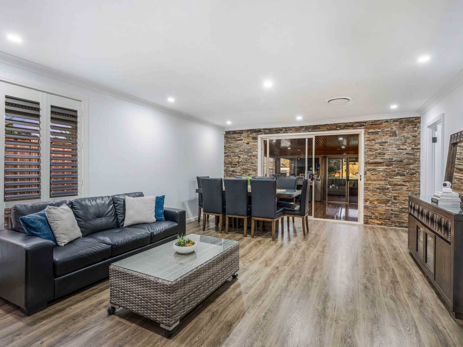 217 Whitford Road Green Valley 217 Whitford Road Green Valley