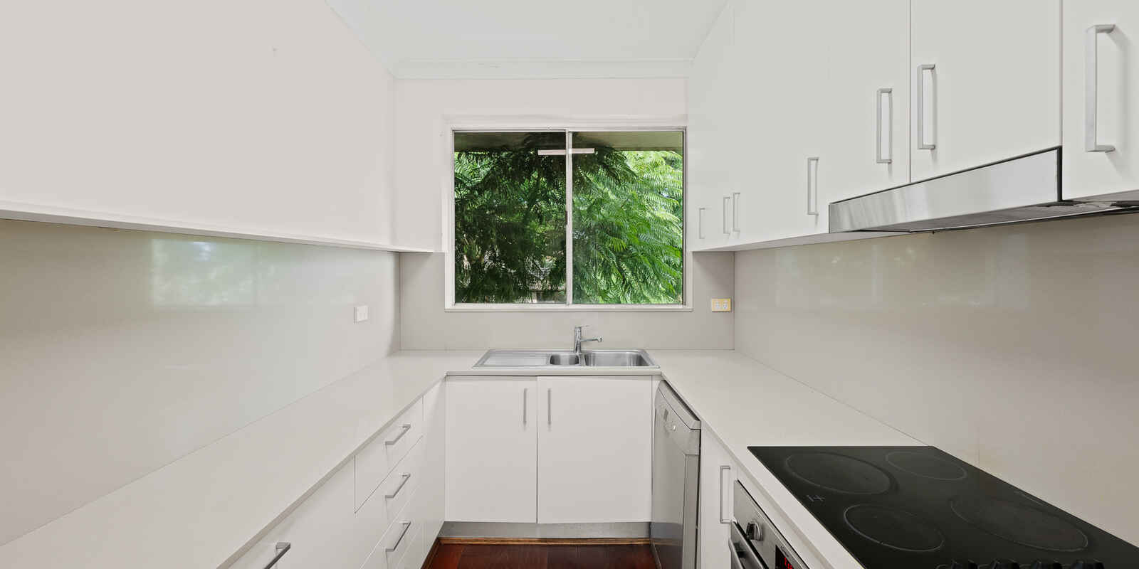 15/8-12 Minter Street Canterbury