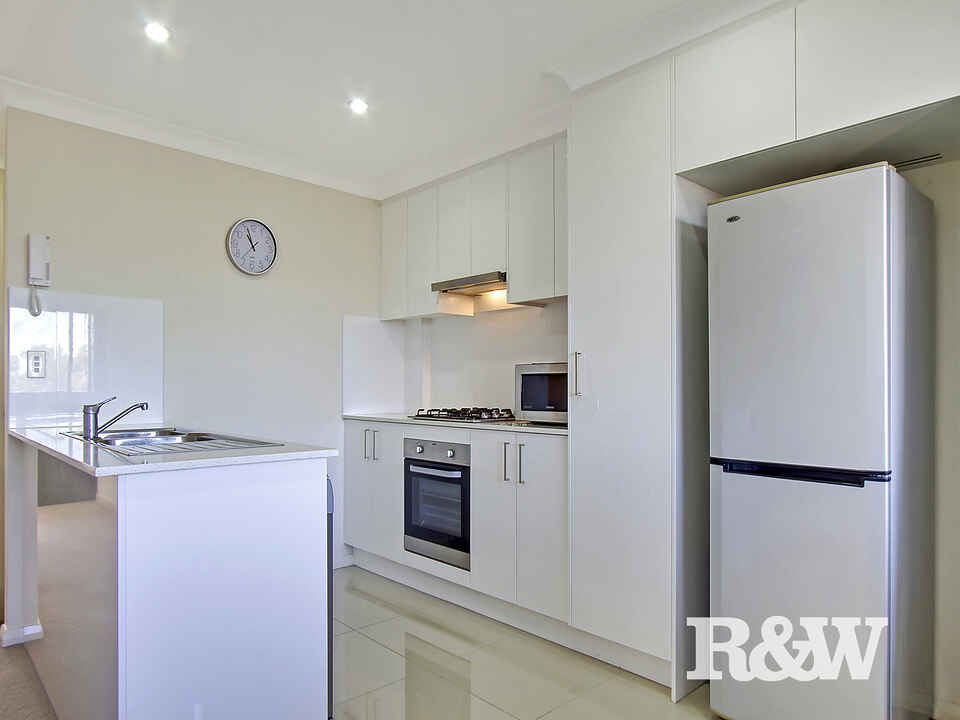 15/1 Glenmore Ridge Drive Glenmore Park