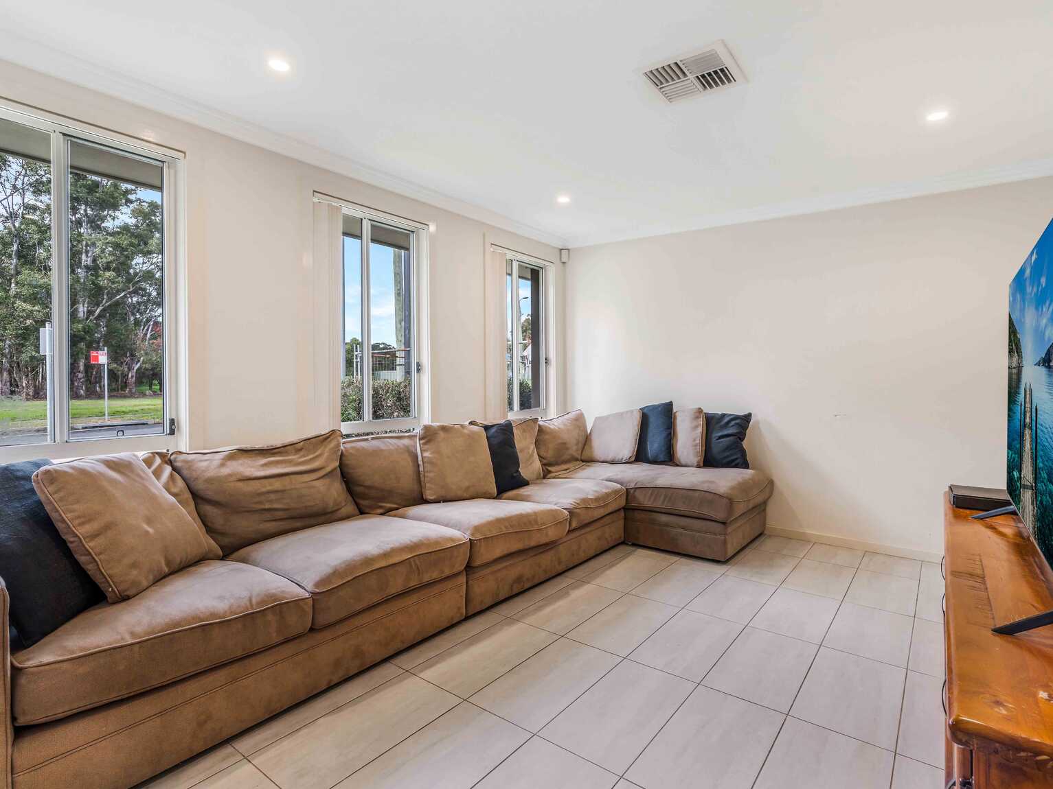 27 First Avenue Hoxton Park 27 First Avenue Hoxton Park