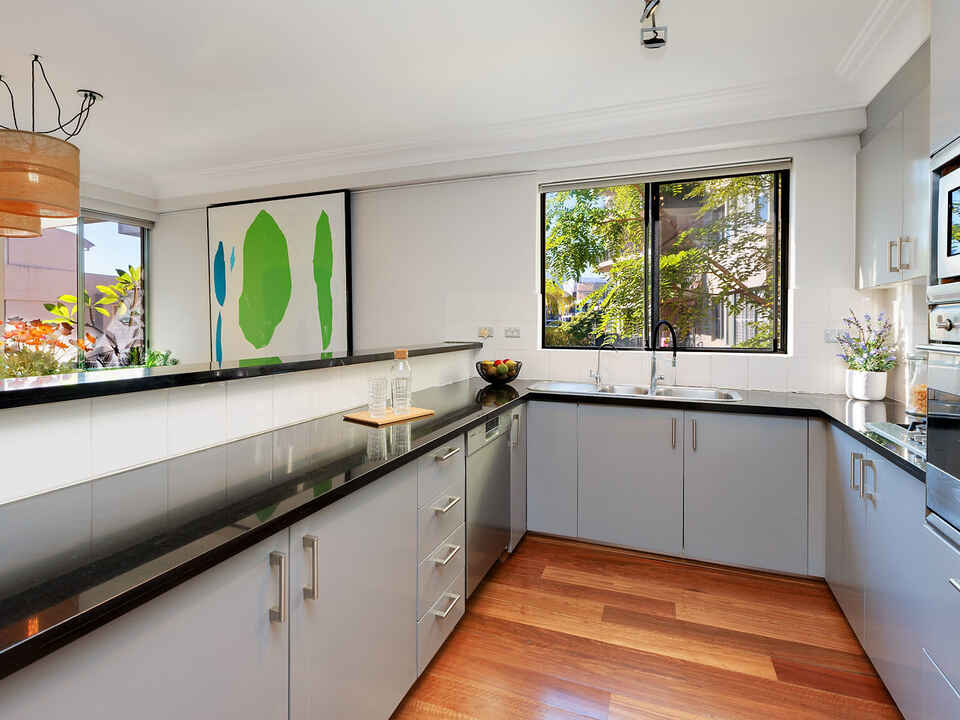 3/2 Clement Street Rushcutters Bay