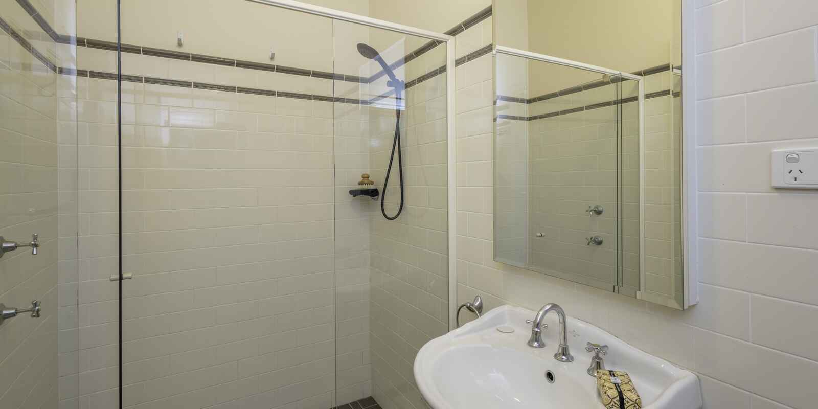 17 Chelmsford Avenue Blackheath