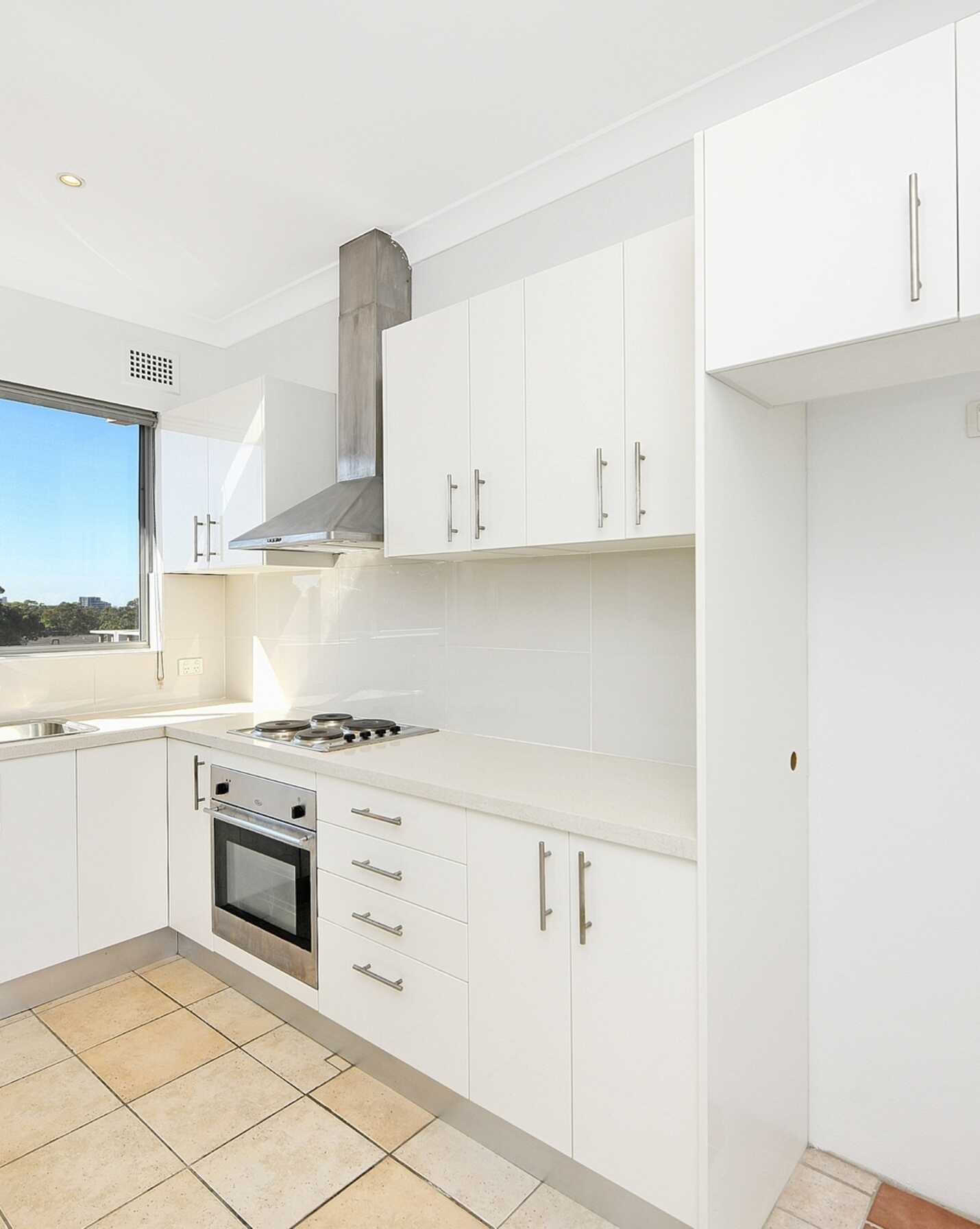 8/31-33 Bembridge Street Carlton, Carlton - Thumbnail 2