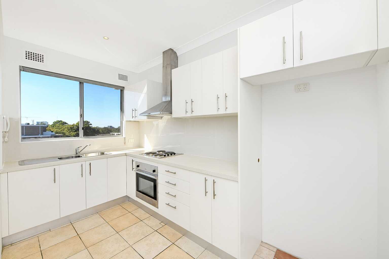 8/31-33 Bembridge Street Carlton