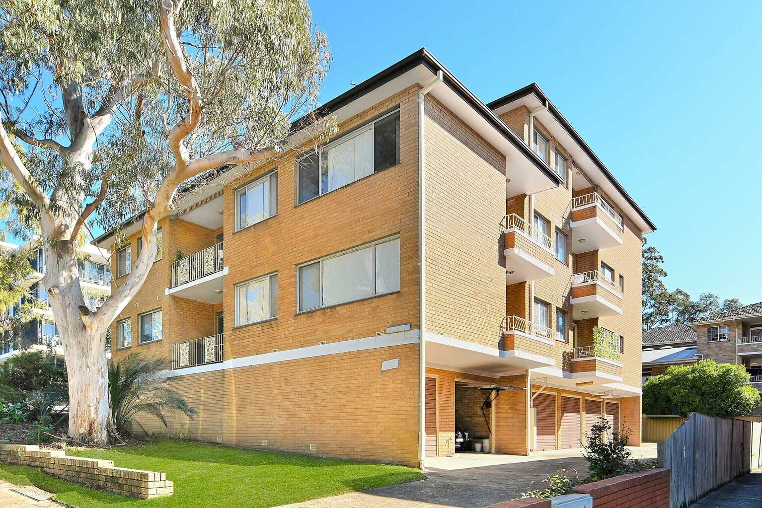 8/31-33 Bembridge Street Carlton
