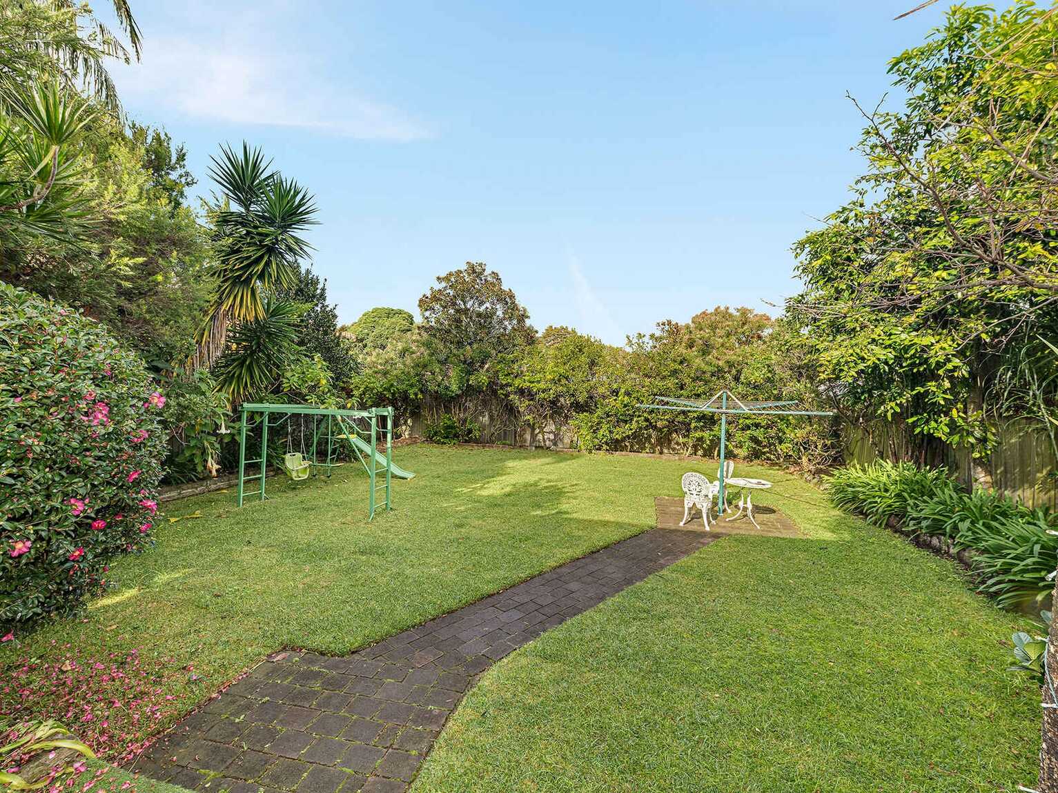 80 Baringa Road Northbridge