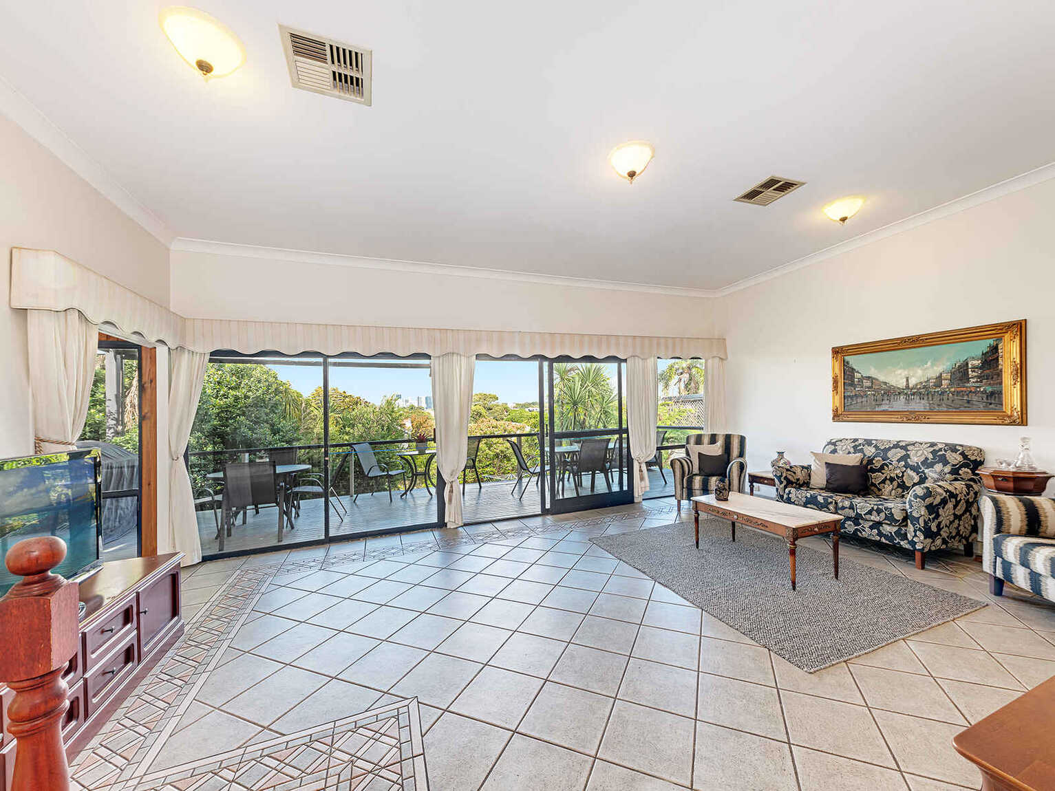 80 Baringa Road Northbridge