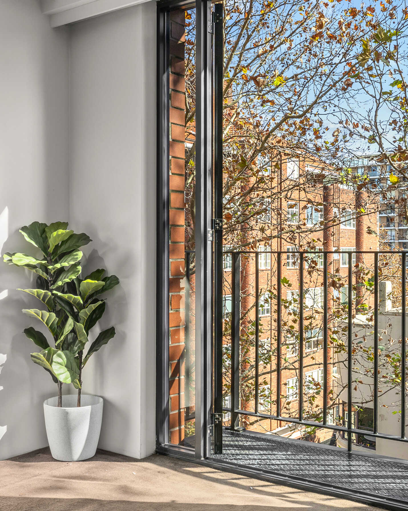 518/50 Macleay Street Elizabeth Bay, Bay - Thumbnail 2