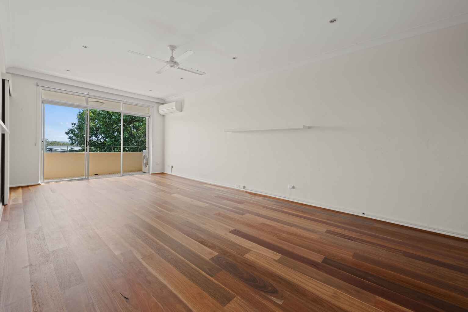 15/8-12 Minter Street Canterbury