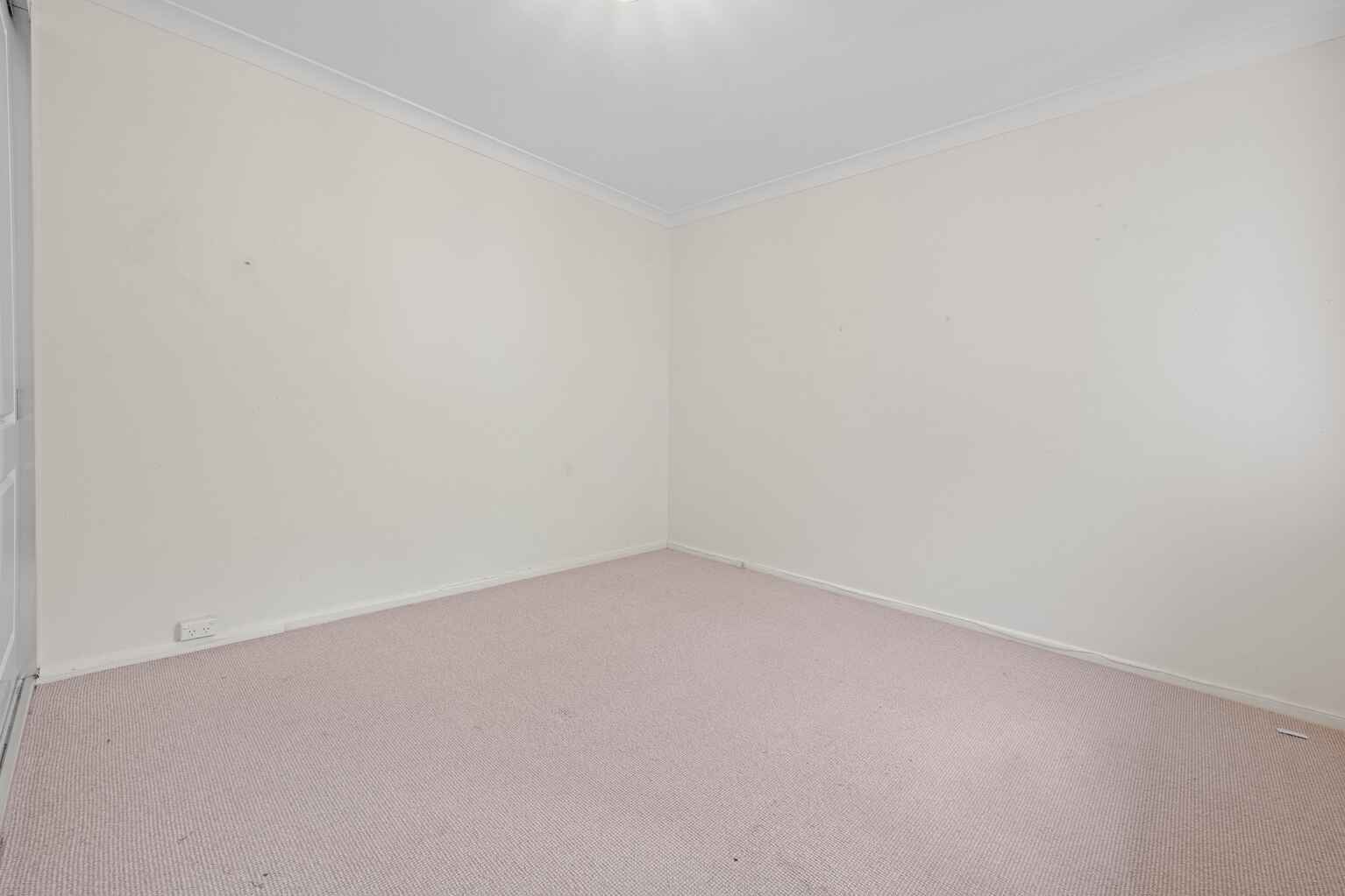 15/8-12 Minter Street Canterbury