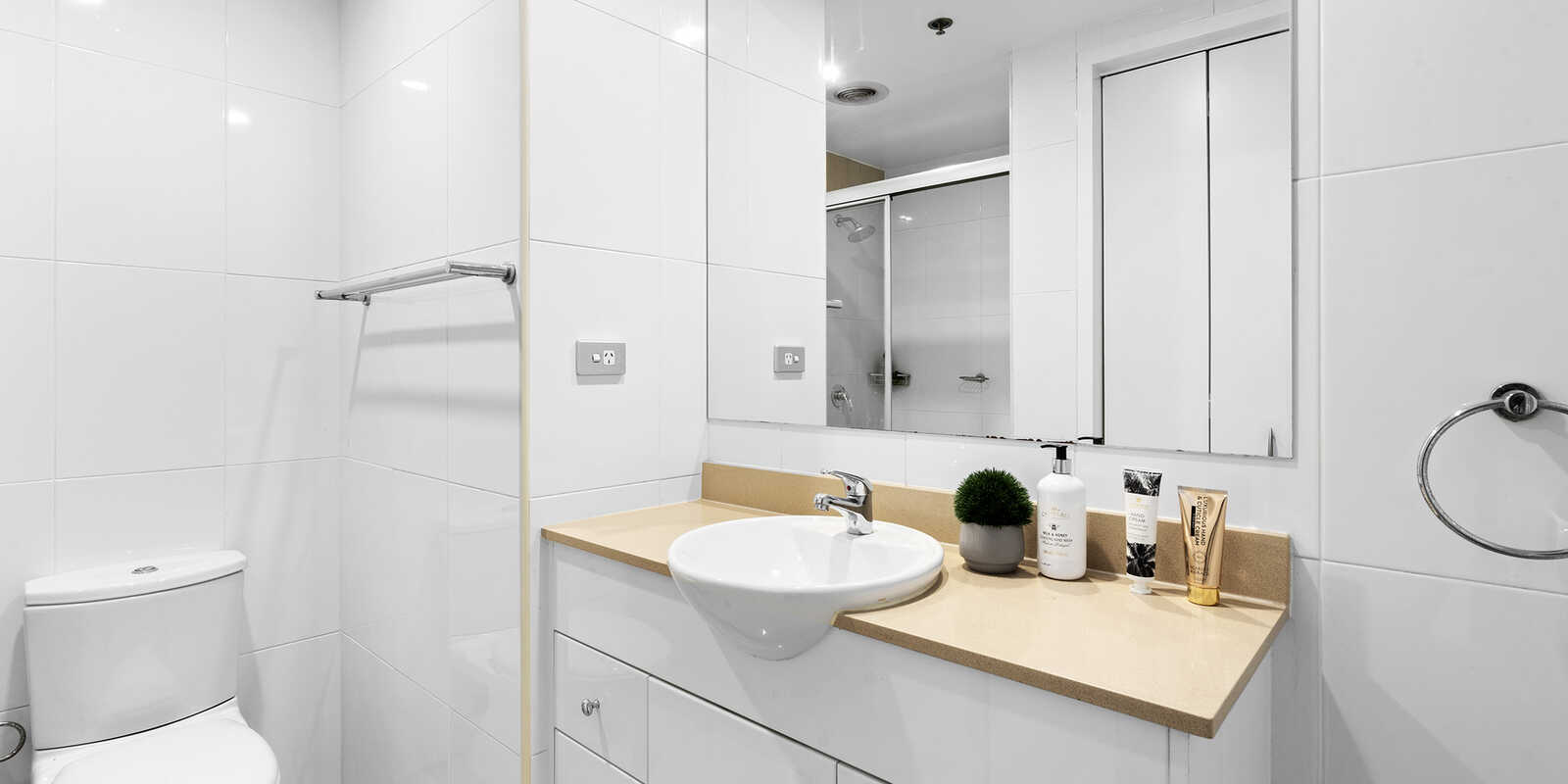 1210/6 Lachlan Street Waterloo 1210/6 Lachlan Street Waterloo
