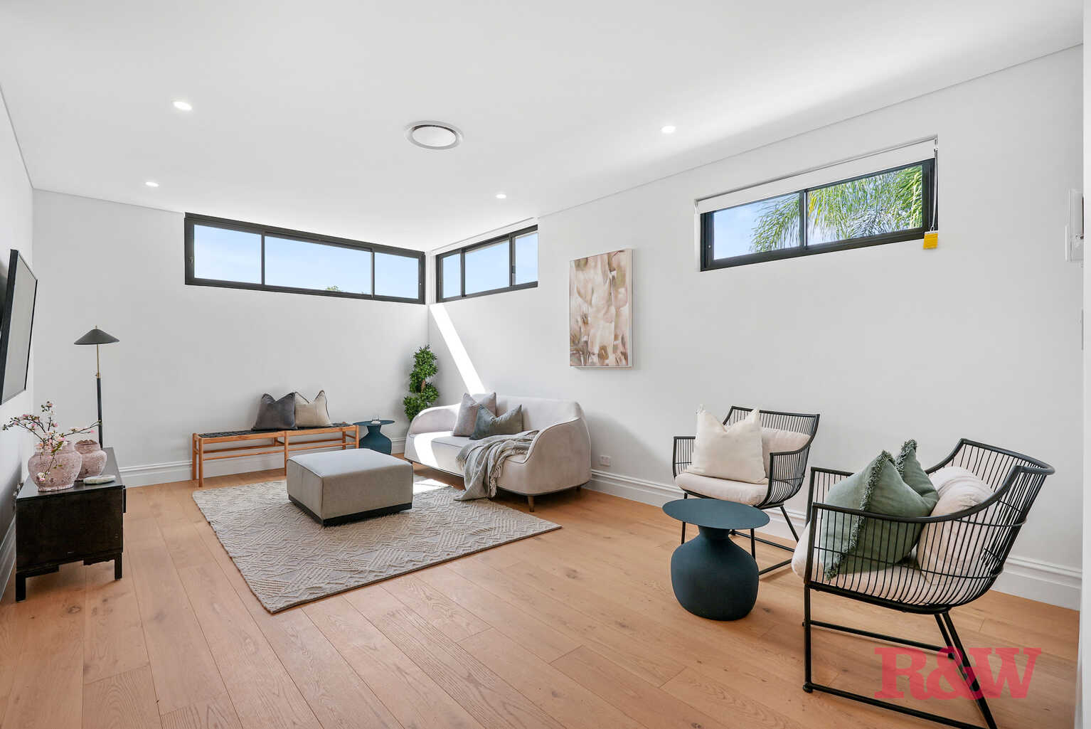 10 JERSEY ROAD Strathfield 10 JERSEY ROAD Strathfield