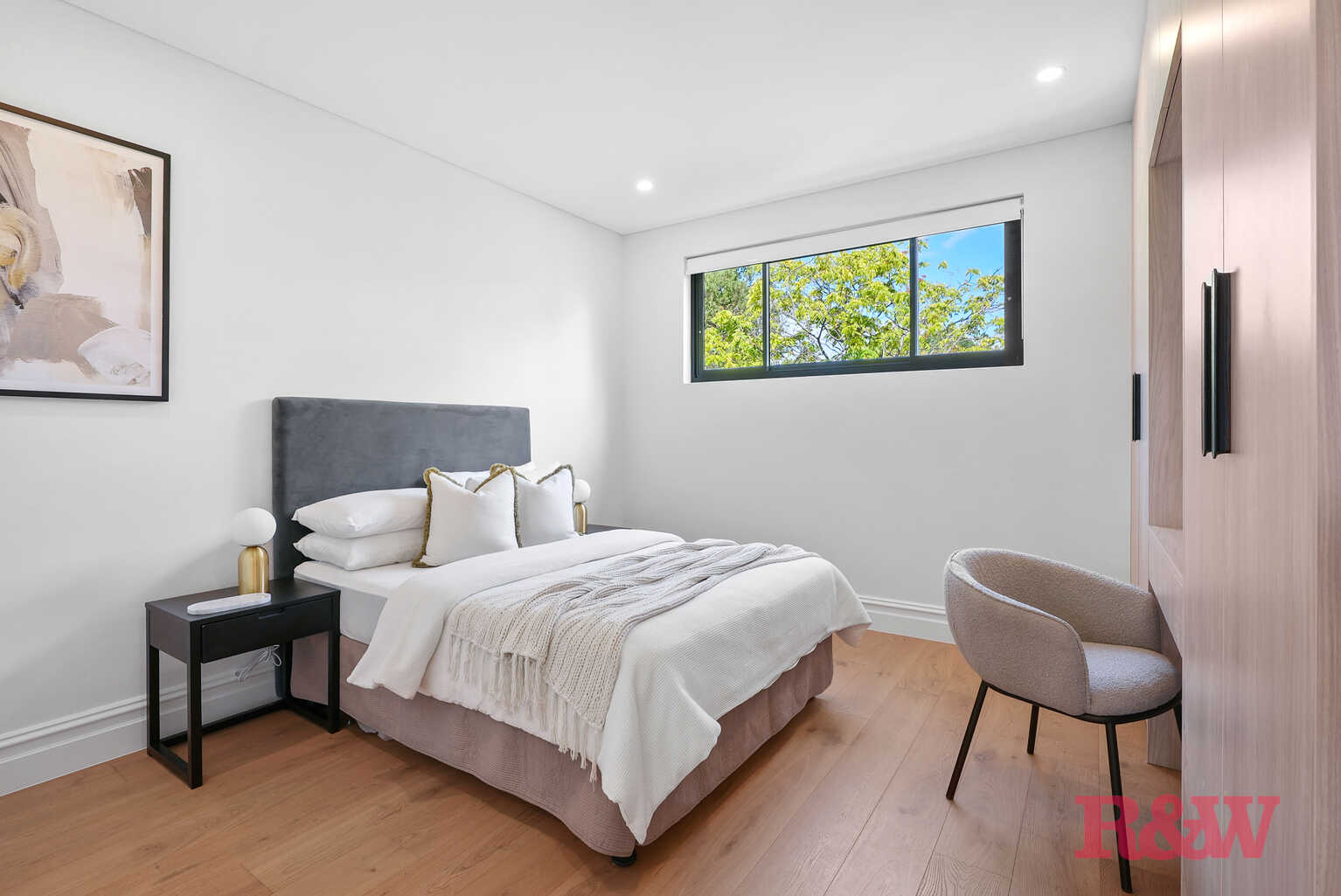 10 JERSEY ROAD Strathfield 10 JERSEY ROAD Strathfield