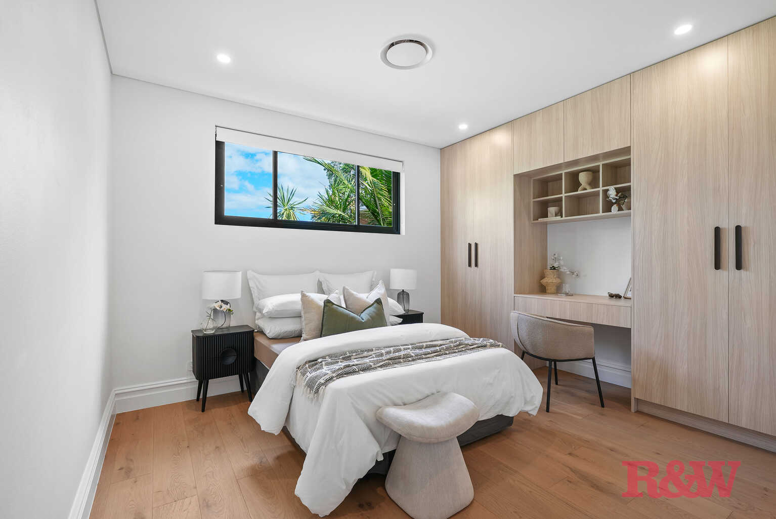 10 JERSEY ROAD Strathfield 10 JERSEY ROAD Strathfield