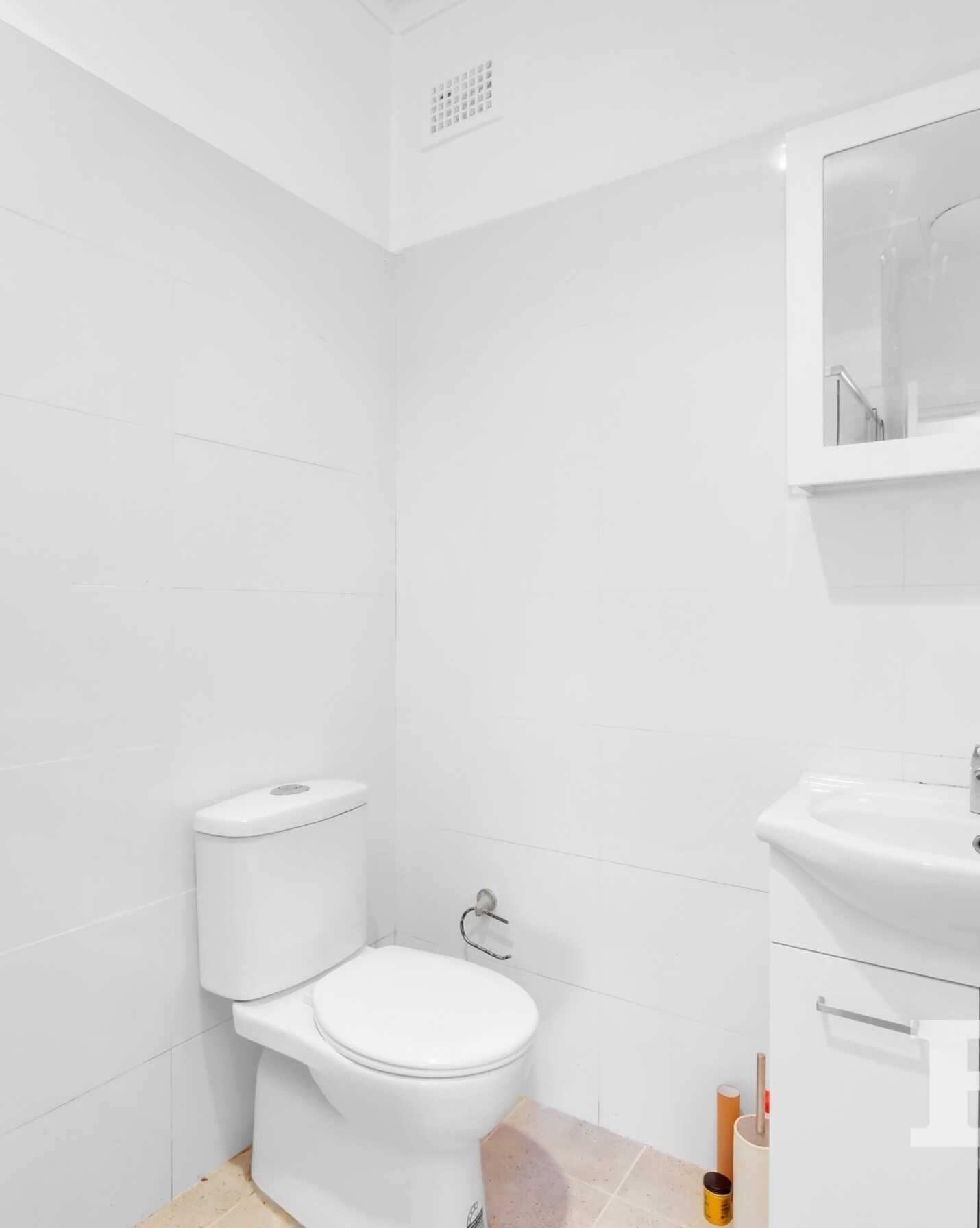 61 Allman Street Campbelltown, Campbelltown - Thumbnail 7