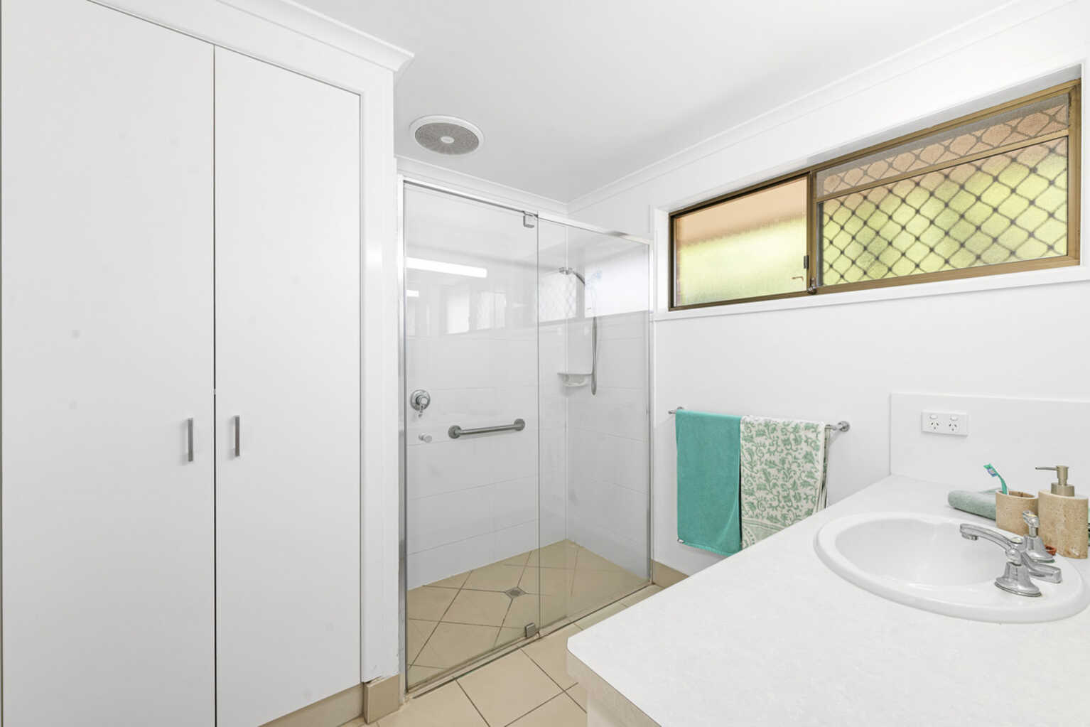 28 Avenell Street Avenell Heights 28 Avenell Street Avenell Heights
