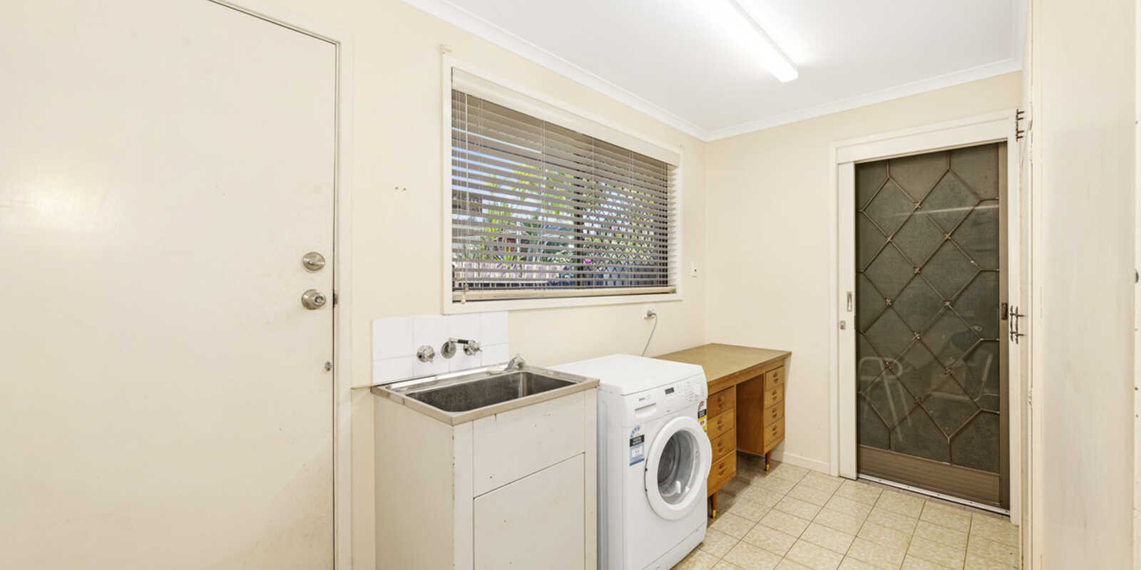 28 Avenell Street Avenell Heights 28 Avenell Street Avenell Heights