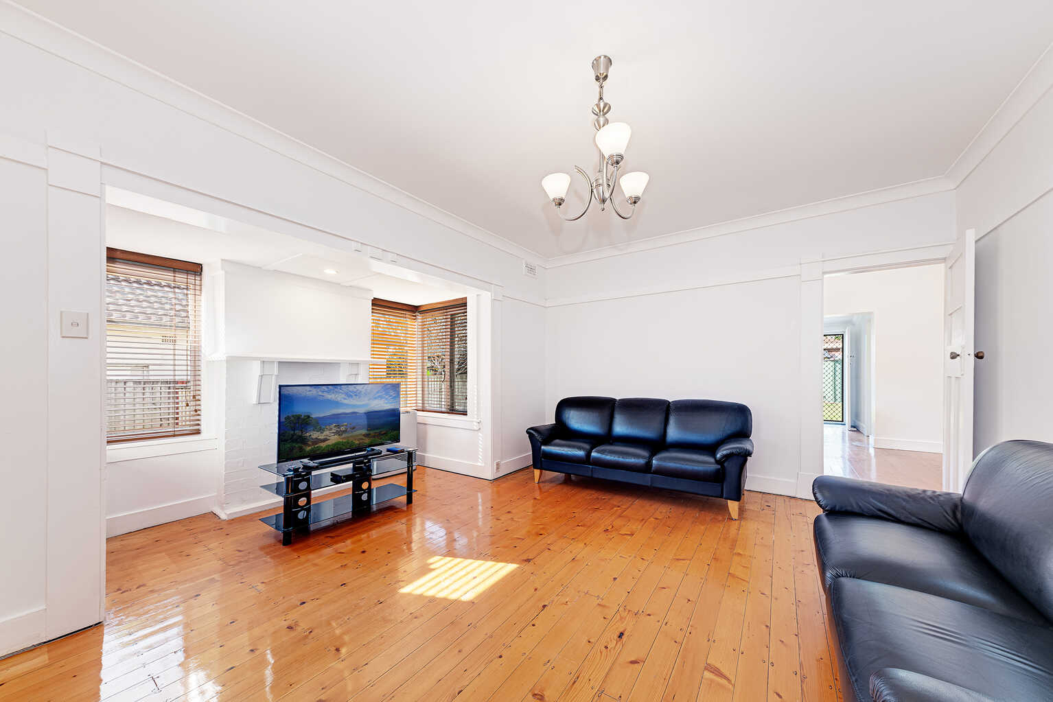 107 Eastern Valley Way Castlecrag 107 Eastern Valley Way Castlecrag