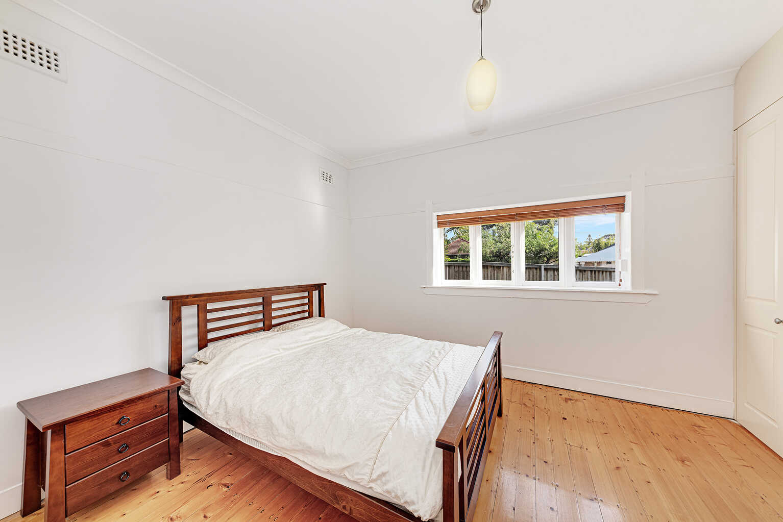 107 Eastern Valley Way Castlecrag 107 Eastern Valley Way Castlecrag