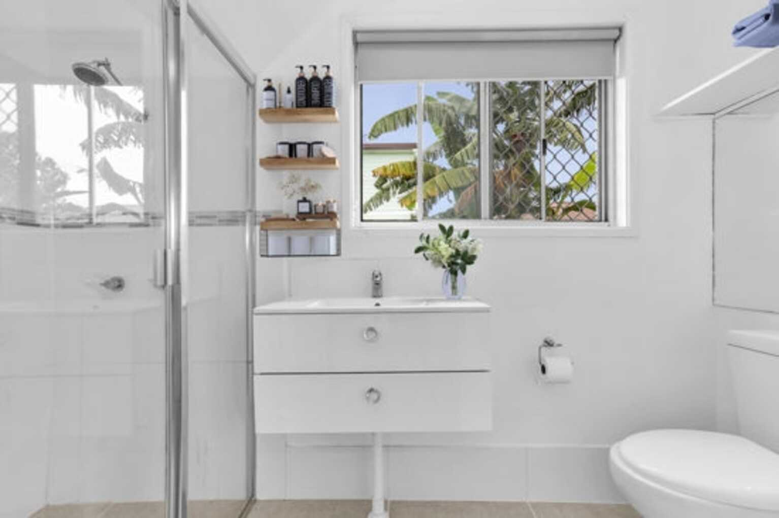 12 Dianthus Avenue Banksia Beach 12 Dianthus Avenue Banksia Beach